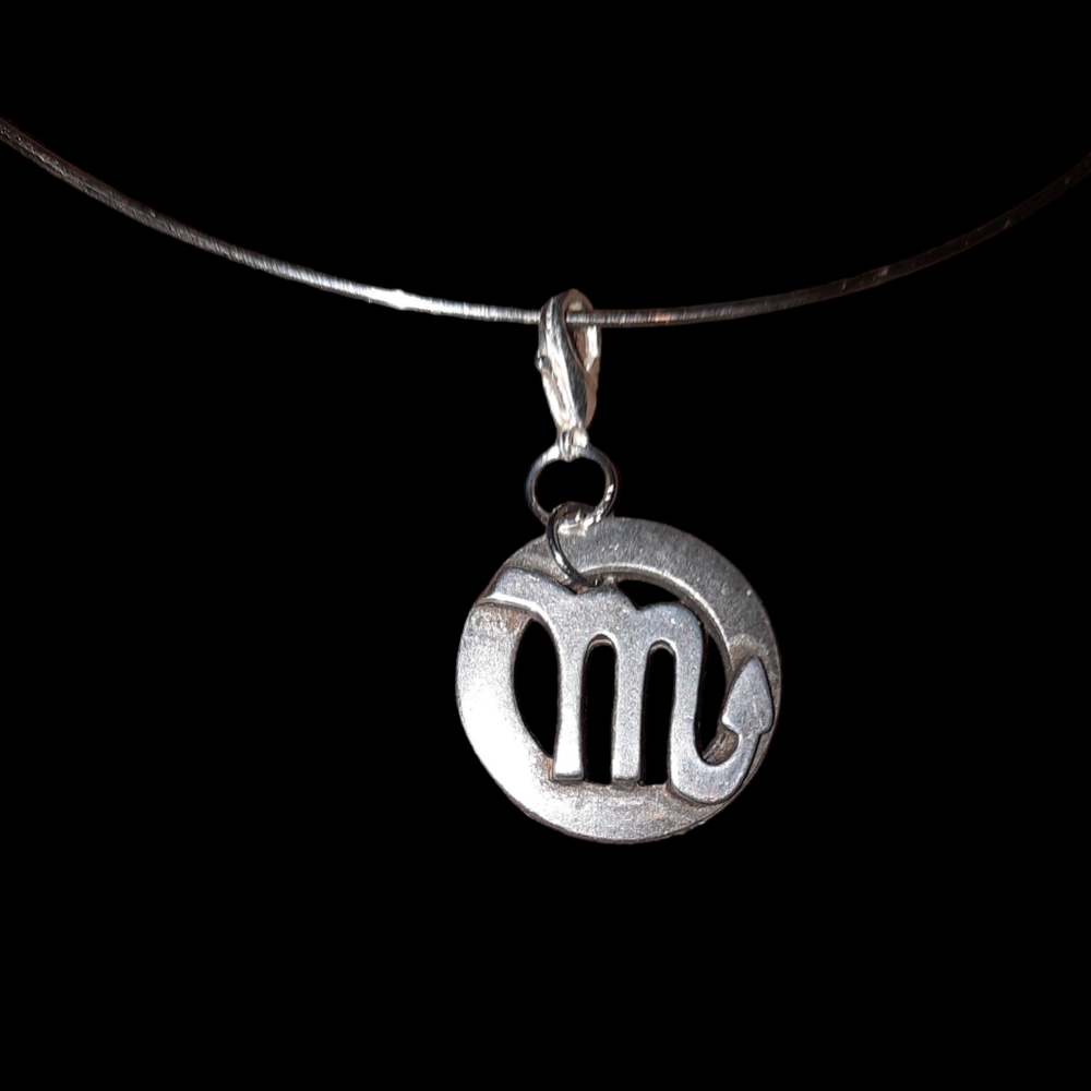 scorpio sterling 925 zodiac, or charm on silvertone jump ring and lobster clasp